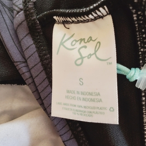 Kona Sol swimsuit top size S - Picture 9 of 13